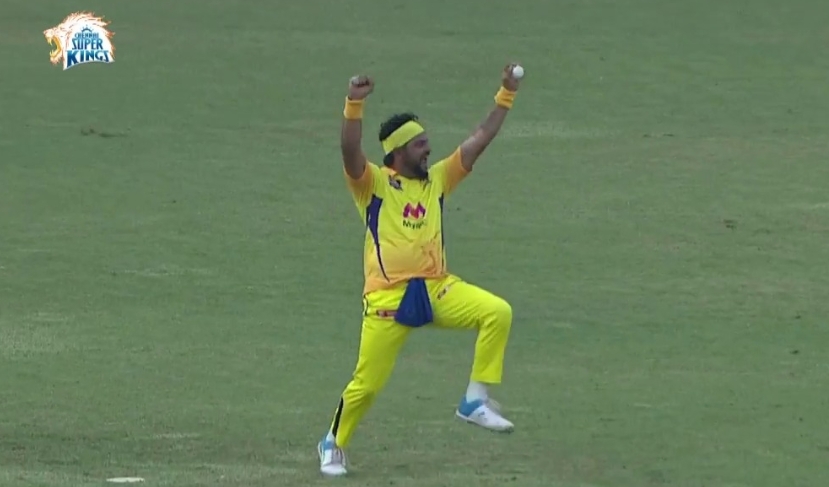 Watch Suresh Raina dances in a funny moment after taking a catch - Sports  Edge